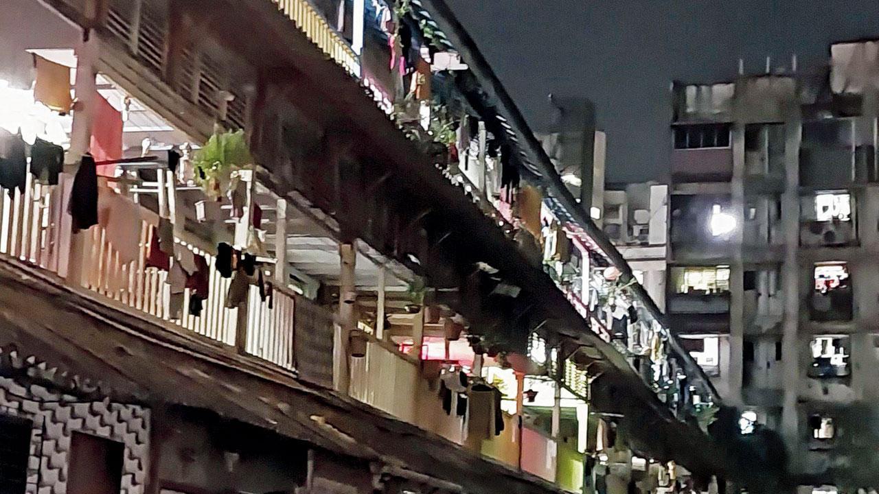 Mumbai Crime: 43-year-old man kills self after murdering wife in Dadar