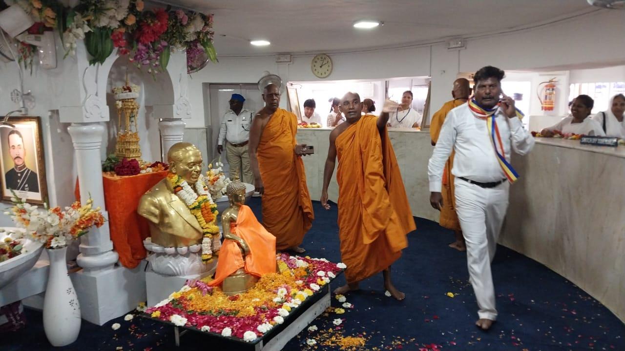 Buddhist devotees from all over Maharashtra participated in the 'Grand Dhamma Walk' that reached Dadar in Mumbai on Wednesday
Also Read: Traffic alert in Mumbai: Police issue list of diversions in view of 'Grand Dhamma Walk' in Dadar on Feb 15