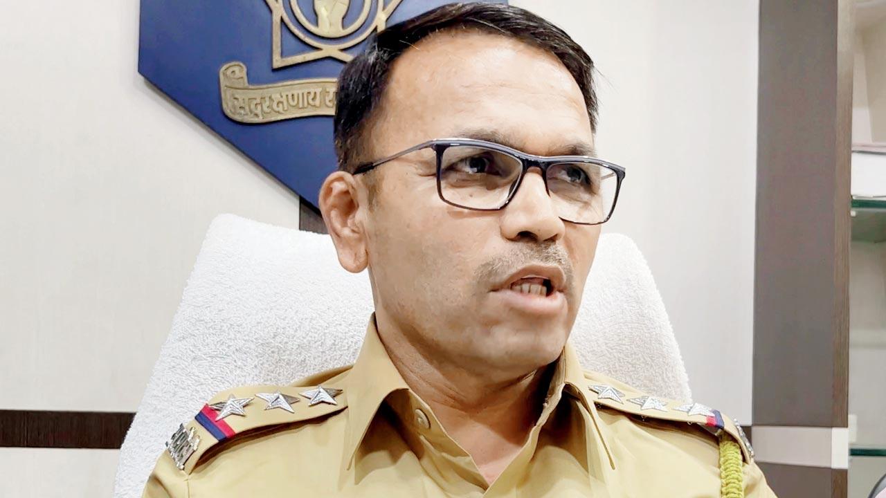 Vikas Walkar has alleged that the in-charge of Manikpur police station, Sampat Patil, was not being serious about the case