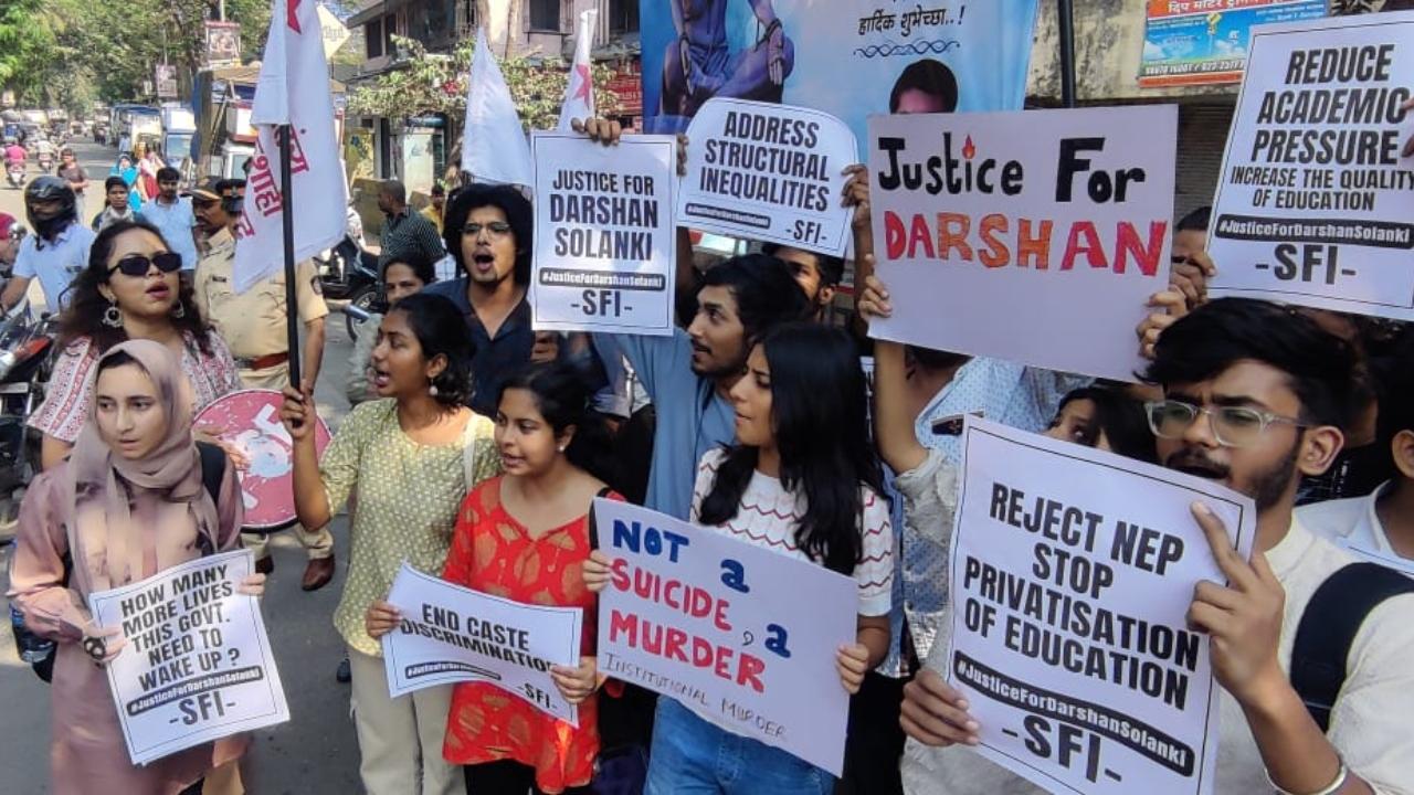 The Indian Institute of Technology Bombay (IIT-B) in Mumbai has formed a panel to conduct a parallel probe into the death of a first-year B.Tech student amid allegations of caste bias and has urged its students to come forward if they have relevant information.