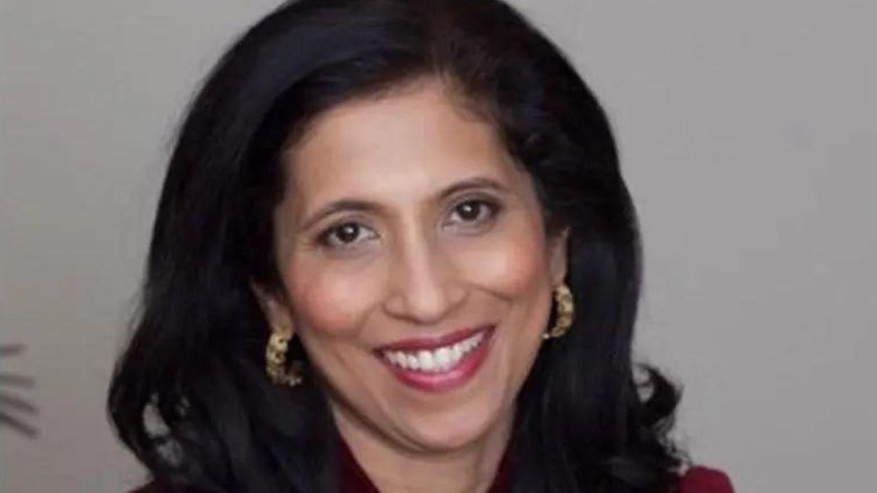 It is not only Indian men but also women who hold the top positions at influential companies around the world. While the likes of Indra Nooyi have been the CEO of PepsiCo in the past, Leena Nair was appointed as the global CEO of French luxury fashion house Chanel in December 2021. Incidentally, she happens to be the mentee of Nooyi. Nair grew up in Kolhapur in Maharashtra and after doing her schooling there, she did her bachelor’s in electronics and telecommunication (E&TC) Engineering from Walchand College of Engineering in Sangli and graduated from Xavier School of Management in Jamshedpur as a gold medalist too. Photo Courtesy: Leena Nair's Twitter account