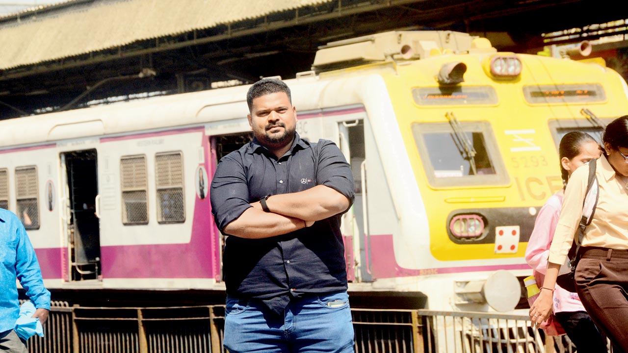 Deepakkumar Eshwaran is among the very few people with Para-Bombay blood group in the country. In the absence of  a nationalised card mentioning his rare blood type, Eshwaran has to carry the blood group report from  NIIH where ever he goes. Pic/Satej Shinde