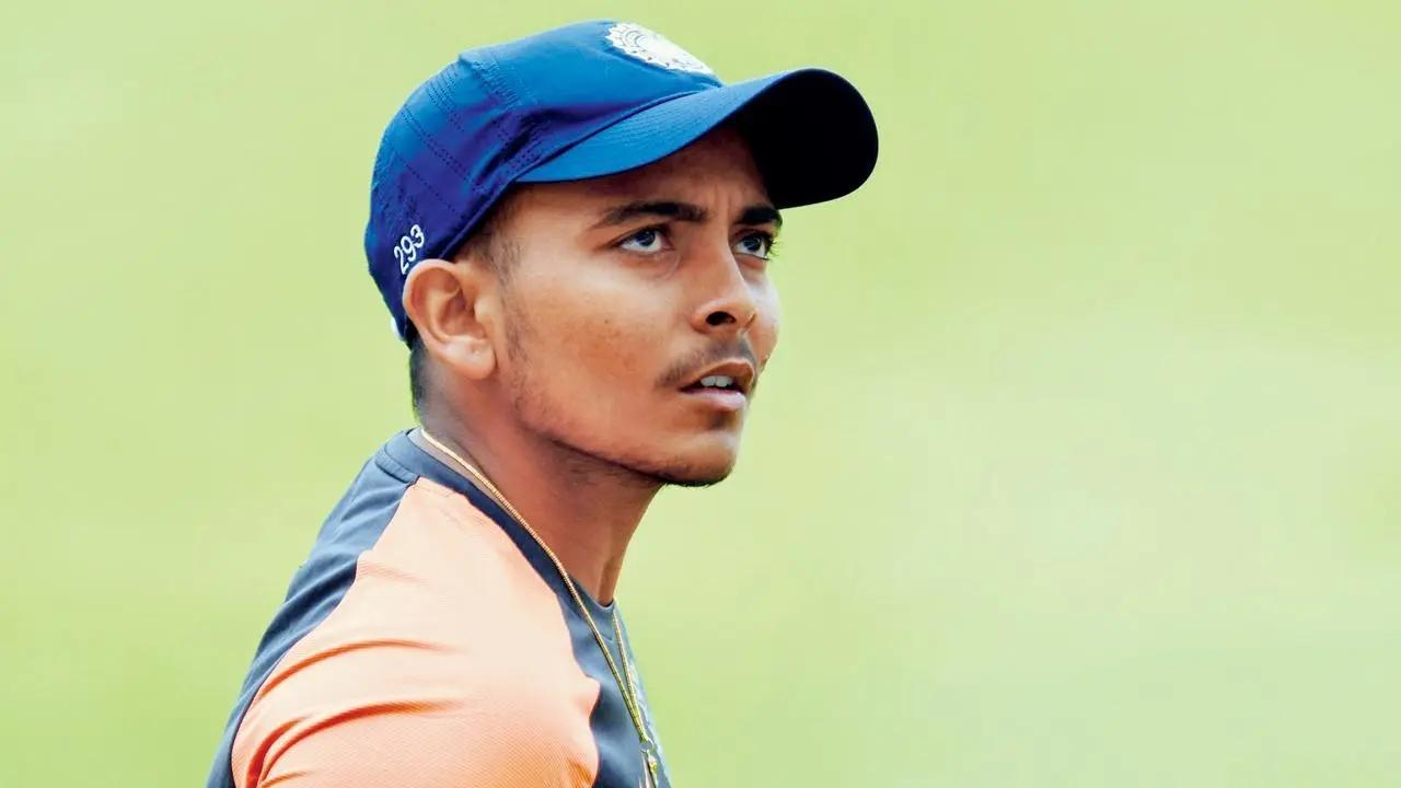 Prithvi Shaw's friend's car attacked in Oshiwara, 8 booked for extortion