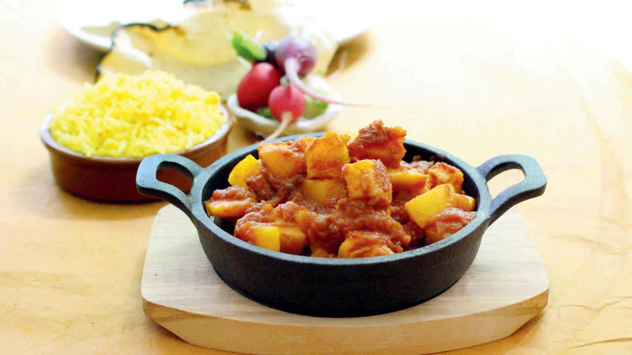 Kohra no patiyo (red pumkin stew)