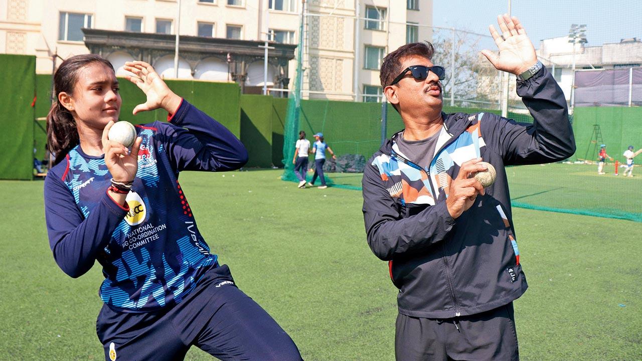  Hurley Gala training with coach Rodrigues at the Negev Cricket Academy, JVPD ground, Juhu. Pic/Anurag Ahire