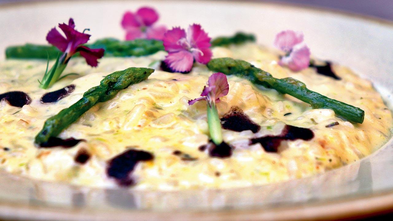 Asparagus and bhut jolokia risotto