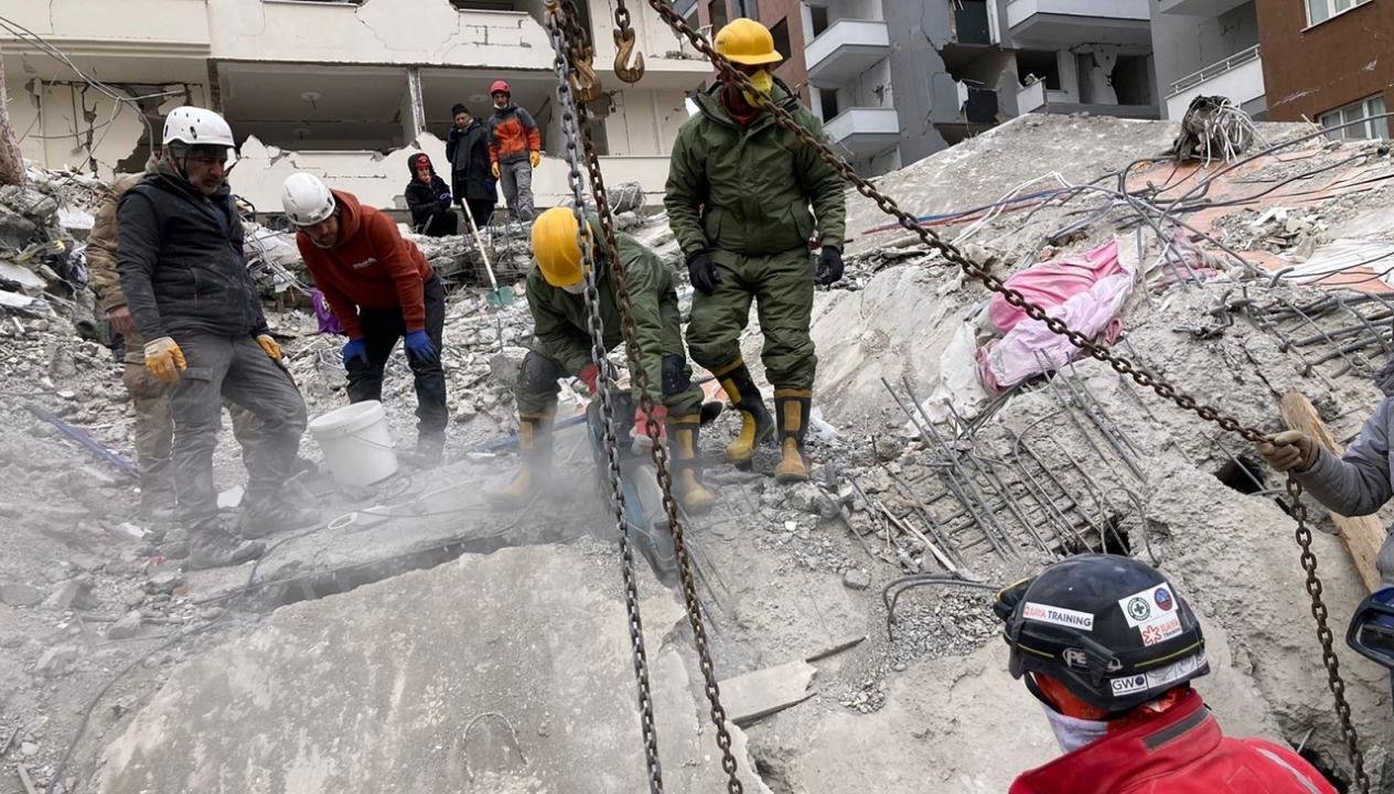 Turkey earthquake: NDRF, Turkish Army rescue 8-year-old girl in Nurdagi