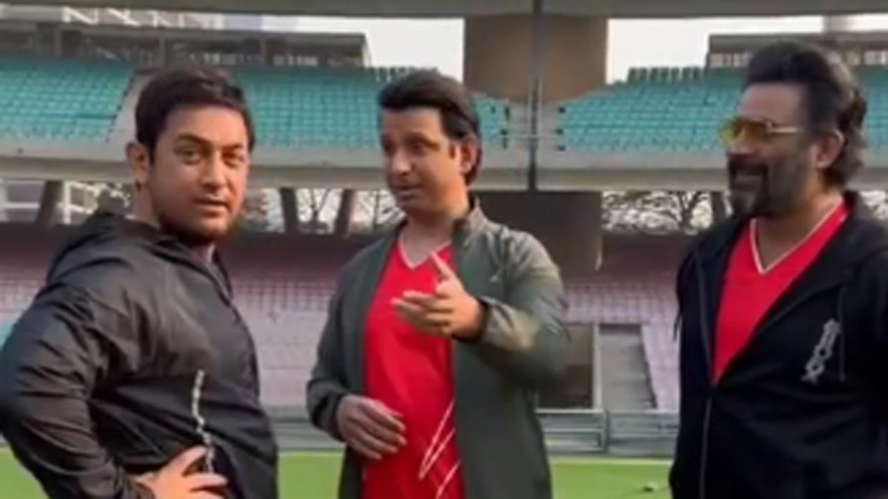 Watch: '3 idiots' Aamir Khan, Sharman Joshi, R Madhavan reunite, fans demand sequel
