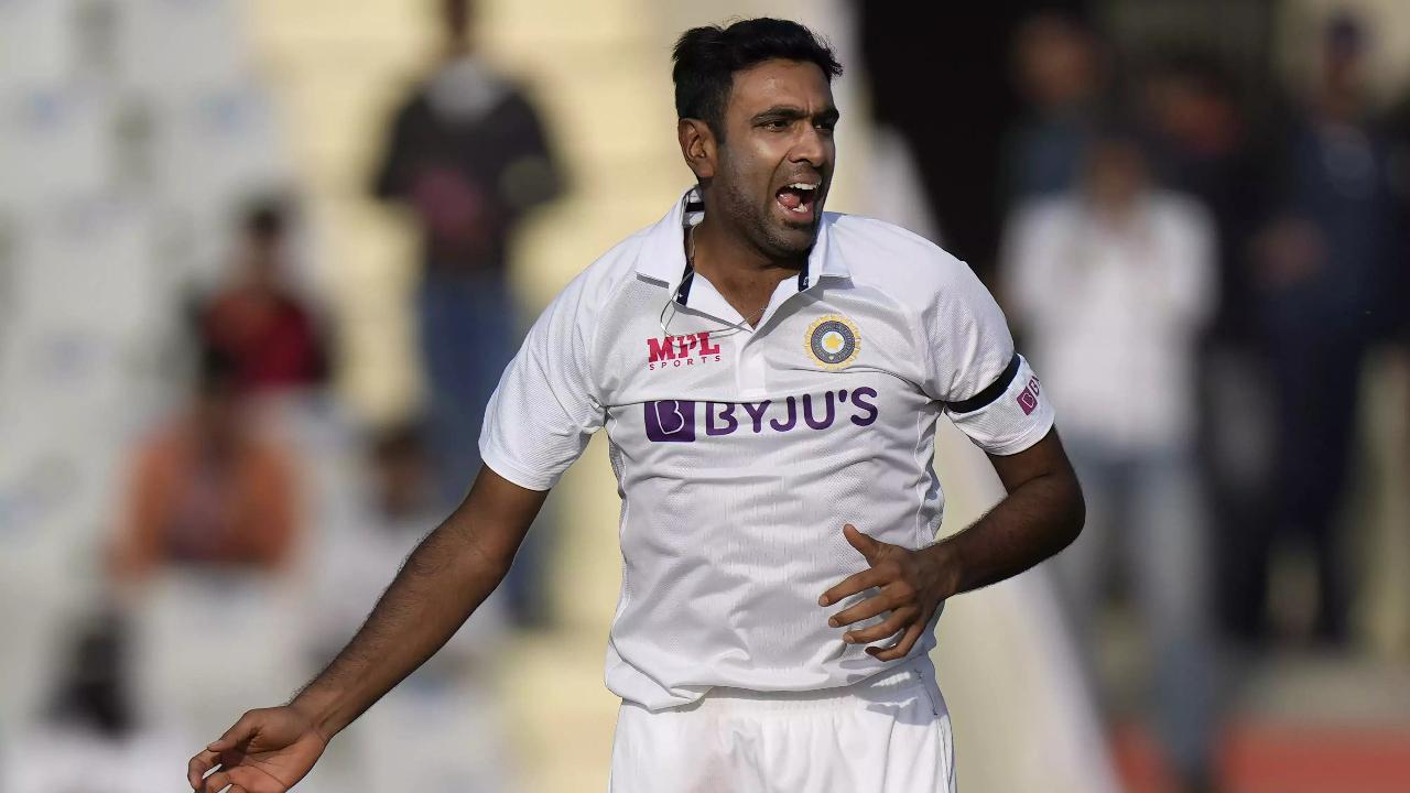 Ranked second among bowlers and all-rounders in cricket’s longest format as of December 2021, Ravichandran Ashwin, is a name alone feared by many. The star off-spinner is only a wicket away from scalping 450 wickets in the Test format. Ashwin became the fastest Indian bowler and world’s second fastest to claim 200 Test wickets after Australian spinner Clarrie Grimmett. If he claims a wicket in the 1st Test, he will become the fastest Indian bowler to achieve the impressive feat in the history of Test cricket.