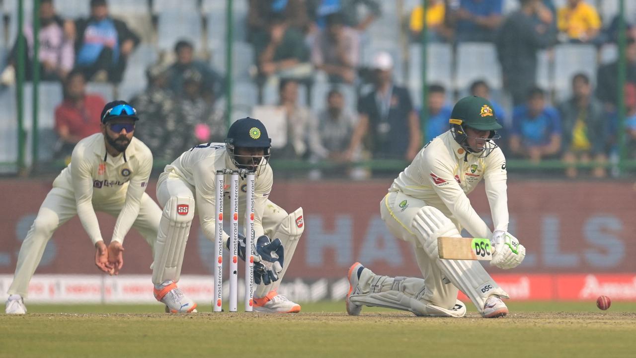 Australia reach 94/3 at lunch on day 1