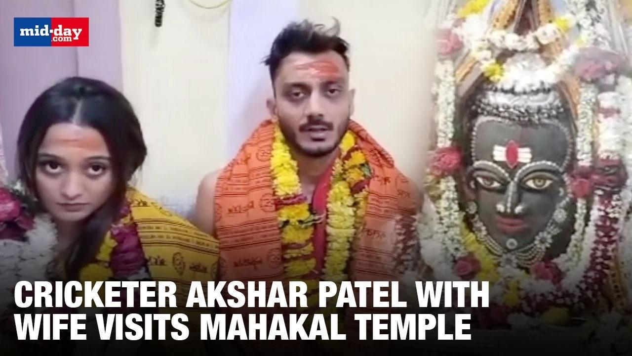 Newly Wedded Akshar Patel And Wife Meha Patel Visits Mahakal Temple In Ujjain