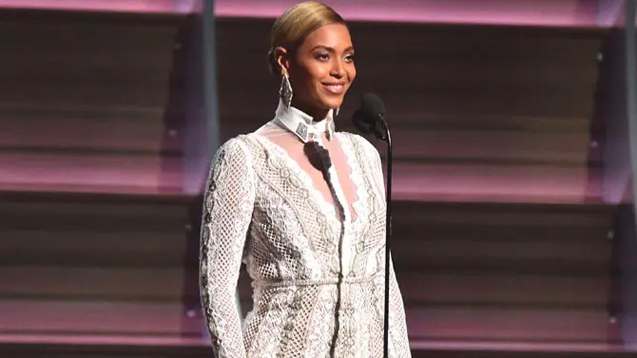 Beyonce announces tour dates