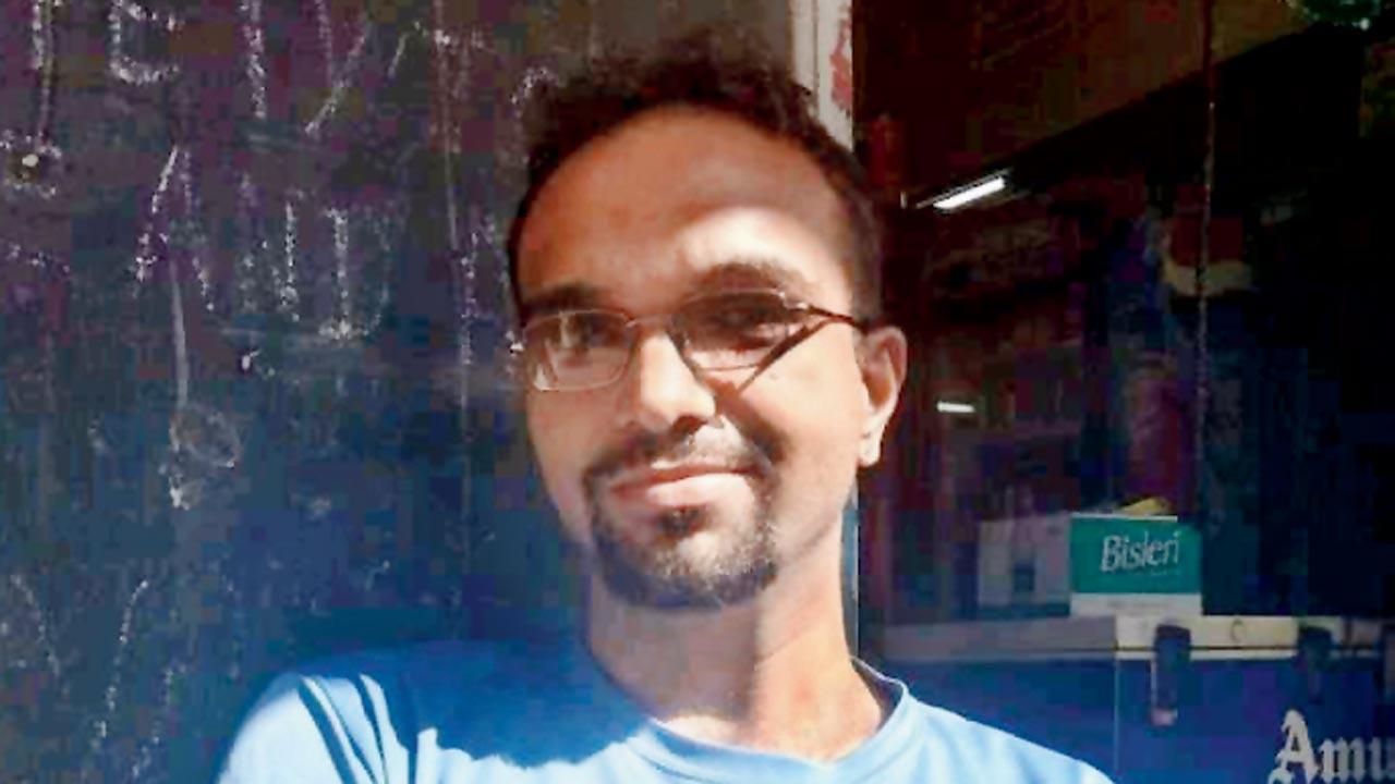 Dr Aalok Joshi