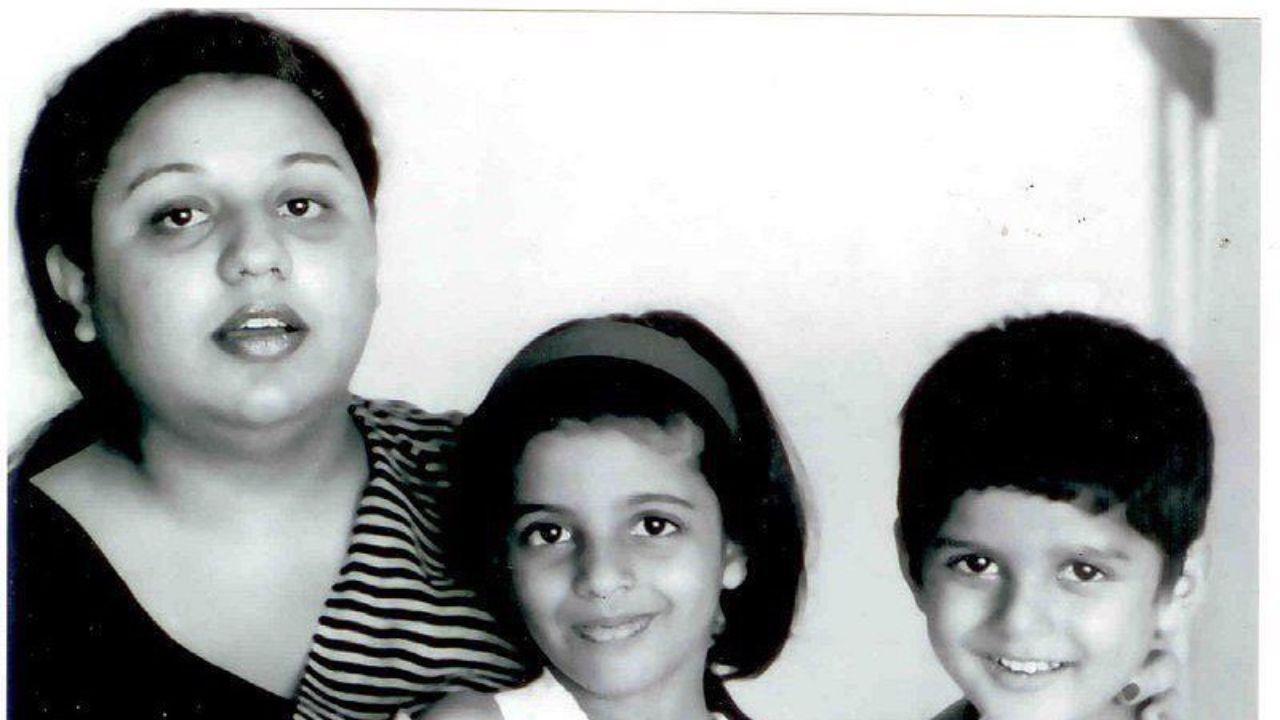 Tuesday Trivia: When Farhan Akhtar faced the camera with his mother and sister