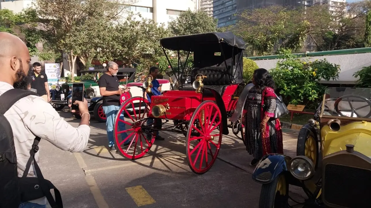 IN PHOTOS Over 150 vintage cars rally on Mumbai roads