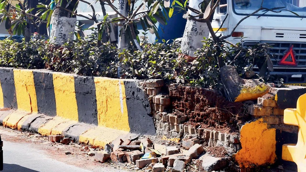A former Bandra West corporator Mumtaz Khan told mid-day that after following up with the civic body, the BMC repaired the divider. “Now the authorities are removing it. Officials claim they are doing this under a beautification programme. But the old divider was in a good condition. Why are they wasting taxpayers’ money? The old divider was made of bricks. It was strong,” Khan said
Also read: BMC is breaking things that aren’t broken and making life difficult for walkers across Mumbai