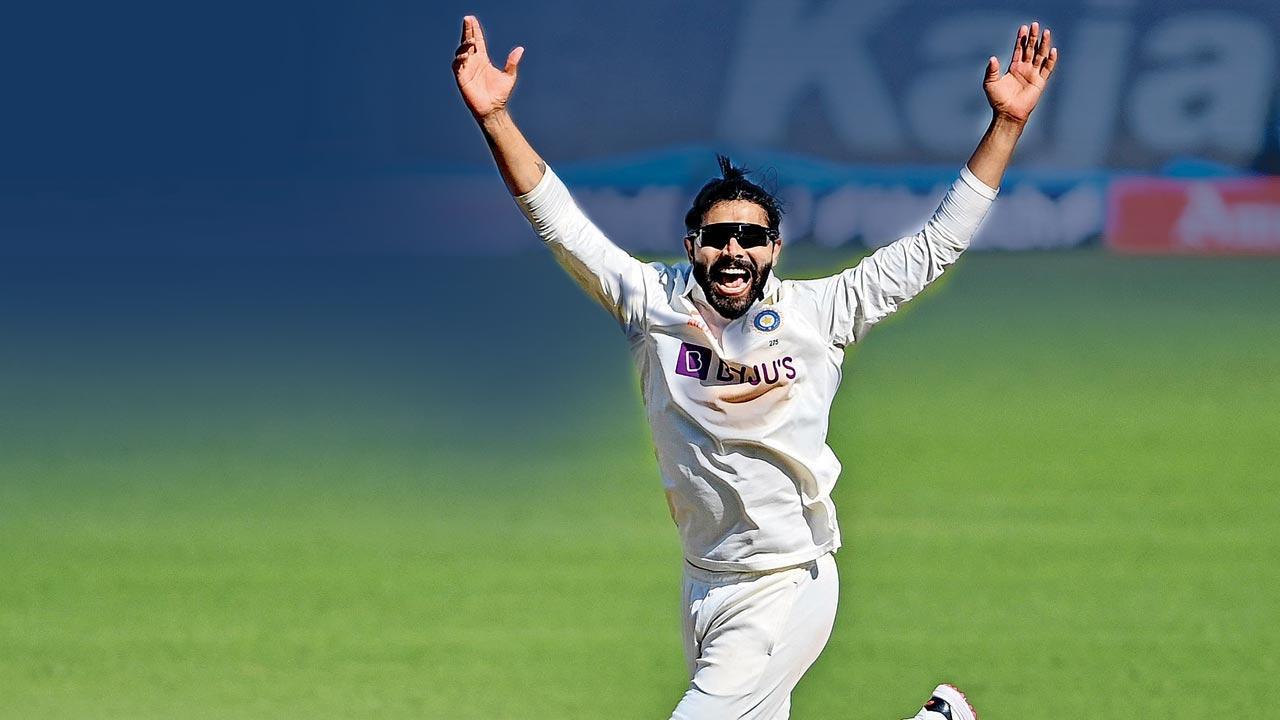 Border-Gavaskar Trophy: Ravindra Jadeja returns with high five!