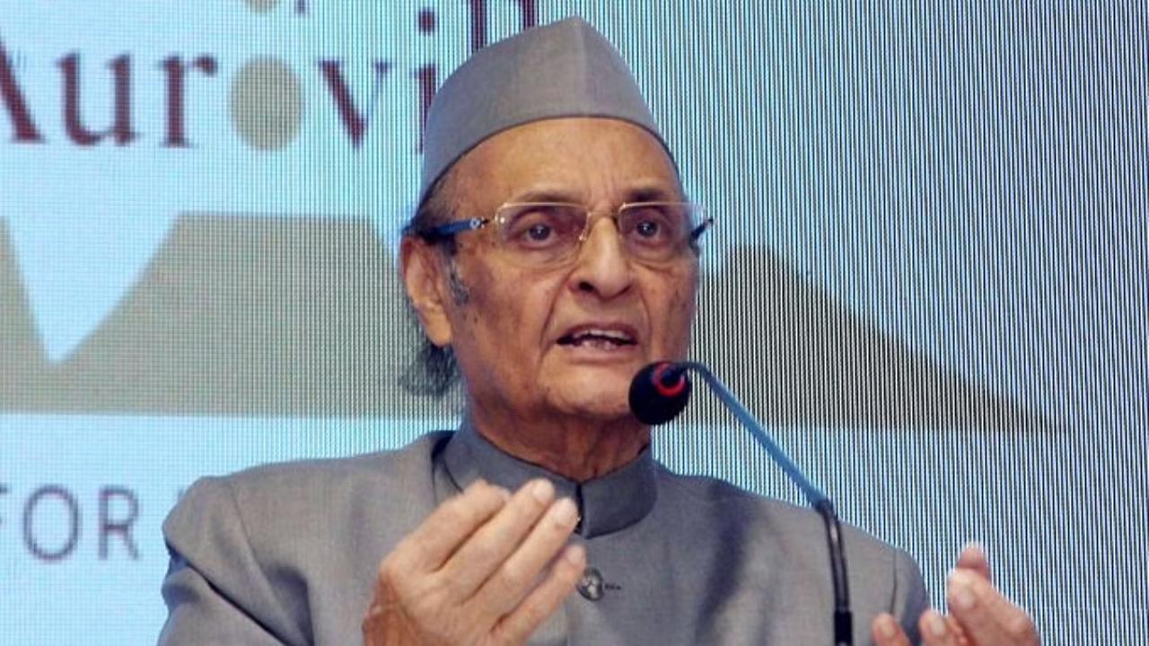 Karan Singh, last Sadr-e-Riyasat of J&K, advocates free & fair assembly elections