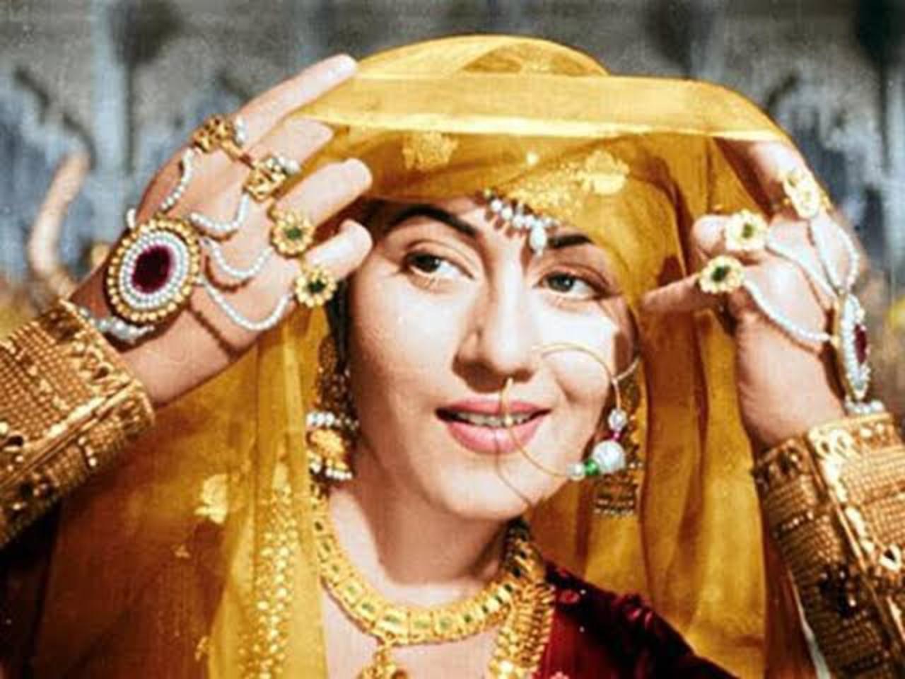 At the age of 9, Madhubala entered the Hindi film industry. In 1942, Madhubala featured in the film 'Basant'. She worked as a child artist in films like 'Basant', 'Dhanna Bhagat', 'Poojari', 'Phoolwari', and 'Rajputani'.