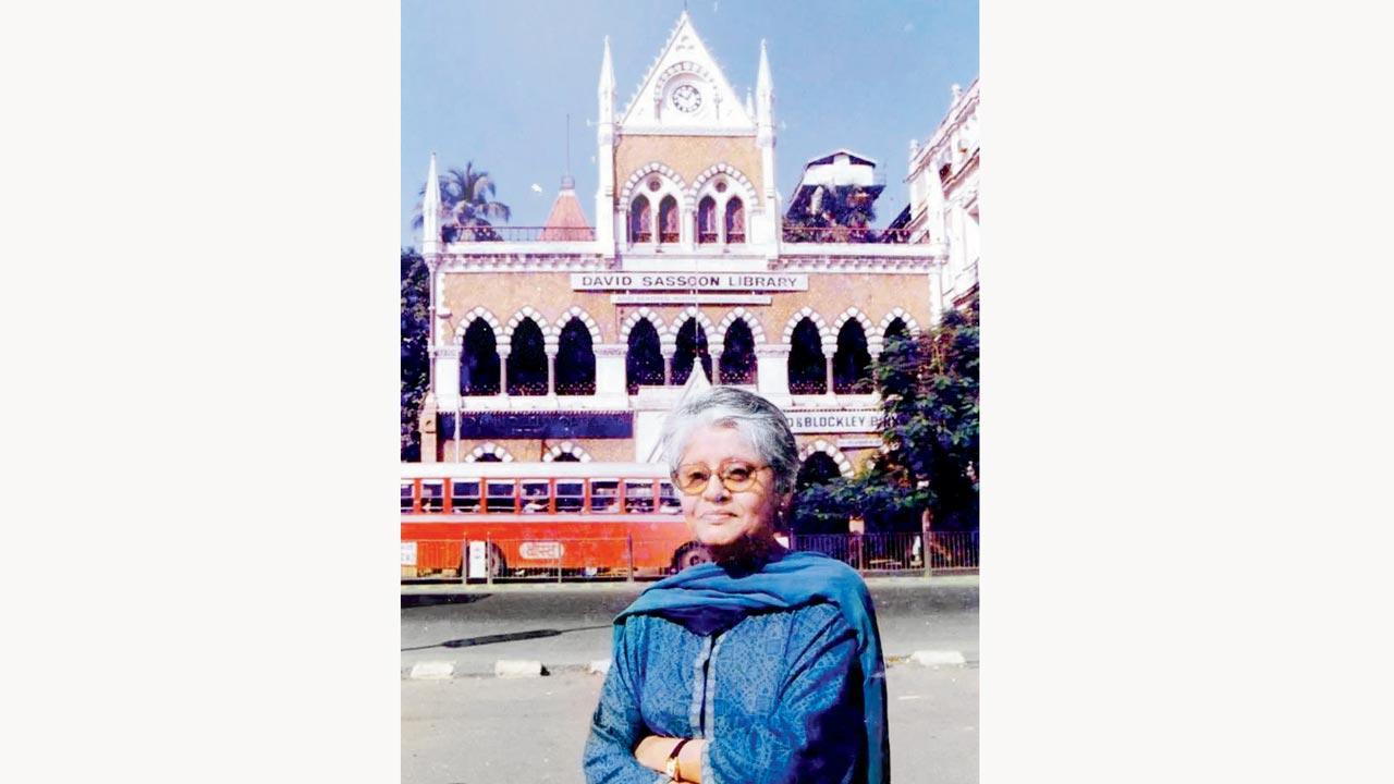 Sharada Dwivedi at Kala Ghoda