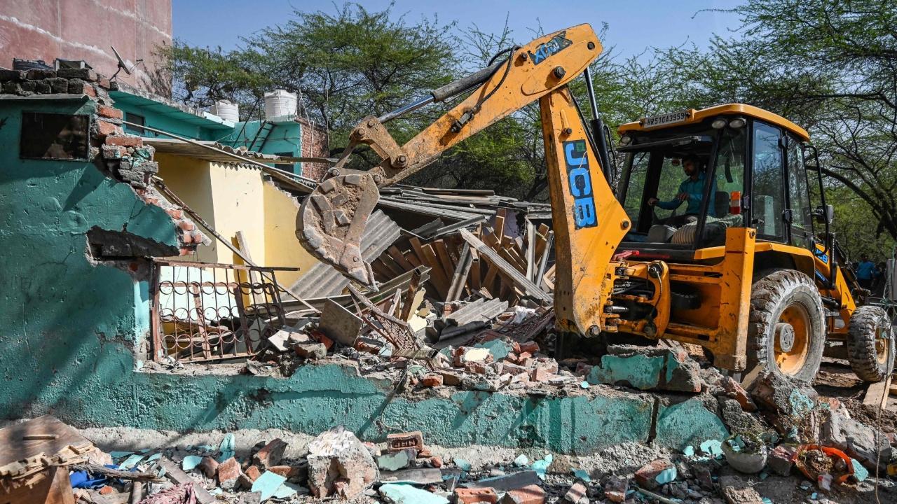 Demolition drive in Mehrauli: 1,200 sqm land reclaimed, says Delhi Development Authority