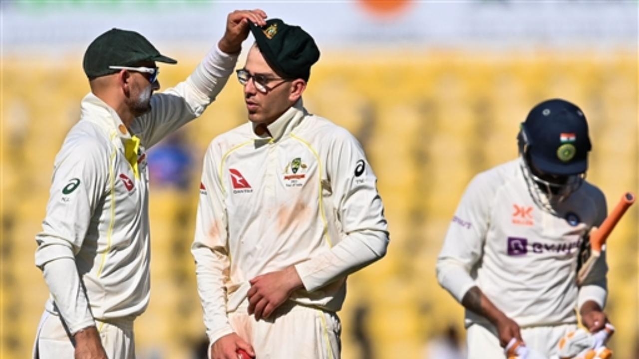 Two off-spinners in side left Australia with absolutely no variation: Healy