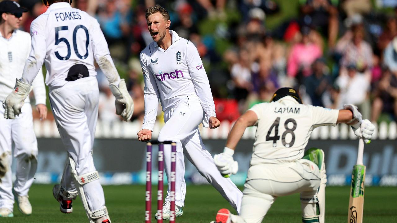 New Zealand 40-0 as England enforces follow on in 2nd test