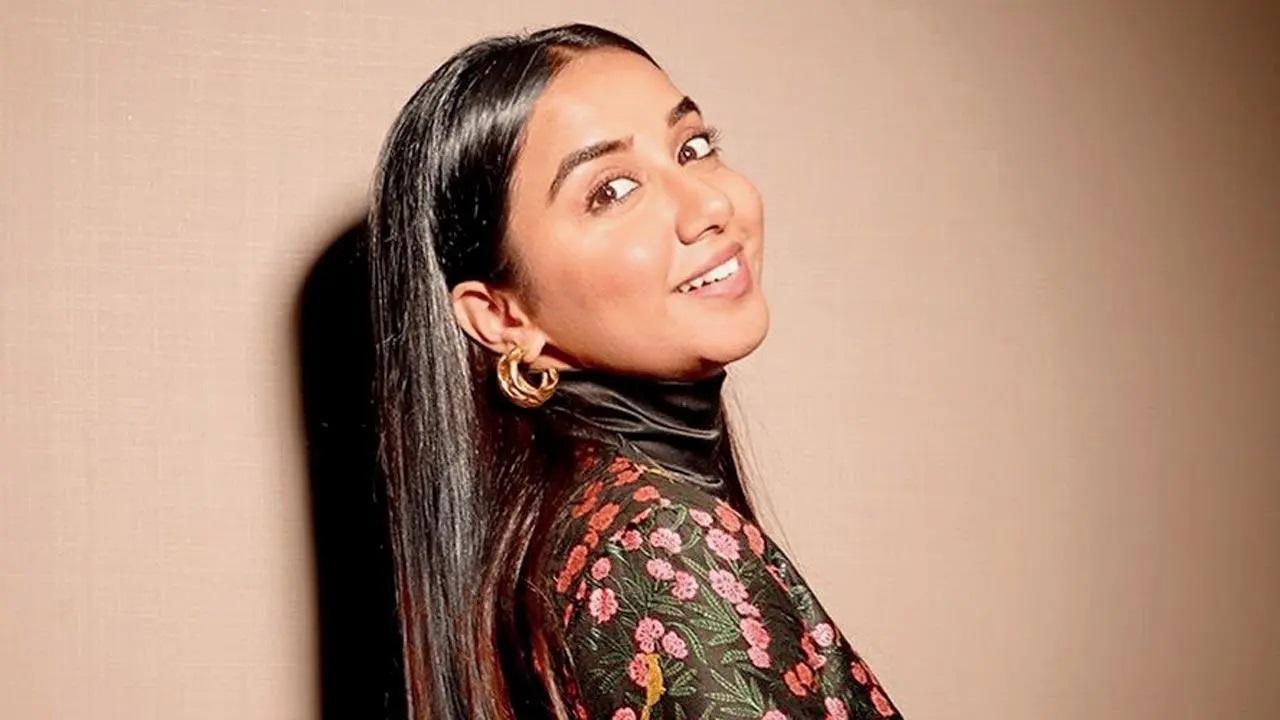 Actress and Youtube star Prajakta Koli, who will next be seen Zee Theatre's teleplay 'Yeh Shaadi Nahi Ho Sakti' recently caught up for a chat with mid-day. com along with co-stars Adhar Khurana, Shikha Talsania and Chaitanya Sharma. This 'Taming of the Shrew' adaptation is directed by Akarsh Khurana. Read full story here