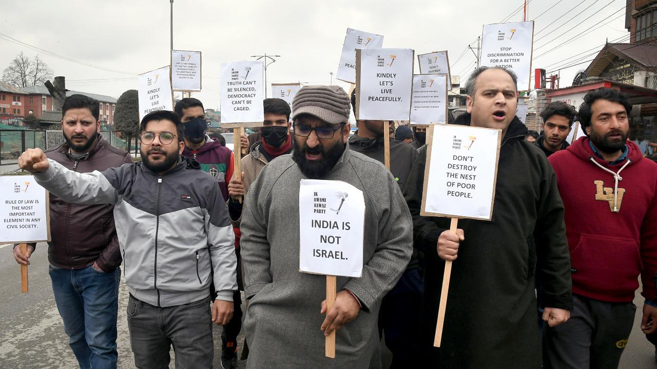 Protests Held In Srinagar Other Parts Of Territory Against Eviction Drive Kashmir Media Service 