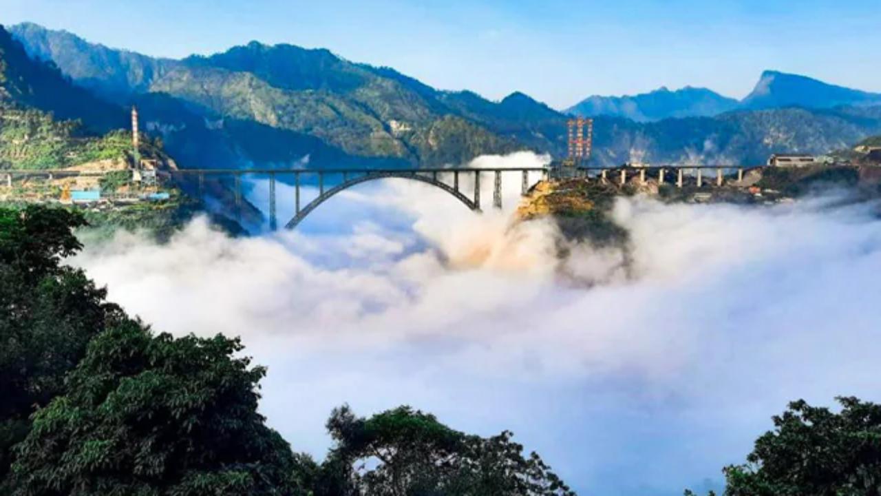 The work on the project, which is the most challenging railway infrastructure project being undertaken post-independence, was started in 1997 and has missed several deadlines amid huge cost escalations. The under-construction 111-km Katra-Banihal section has a total of 37 bridges (26 major and 11 minor), 35 tunnels with a length of 164 kms (main 27 with 97.64 km and eight escape tunnels with 66.40 km). Photo/Ministry of Railways Twitter