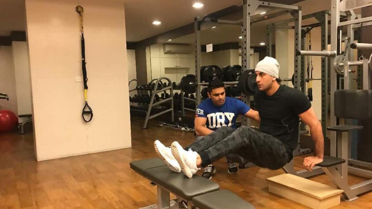 With shooting schedules of Brahmastra and Shamshera being well-timed, Gir revealed that Kapoor needed to burn off the fat he had put on for Sanju to acquire a lean look for Brahmastra, while the physical shape that he needed for Shamhera sat somewhere in between.