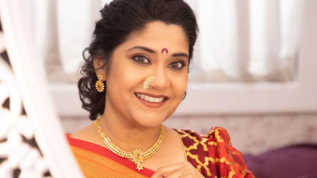 Shahane, who is renowned as one of the impactful actors in Marathi and Hindi cinema, became an overnight star after appearing in Sooraj Barjatya's superhit romantic drama, ‘Hum Aapke Hain Koun'