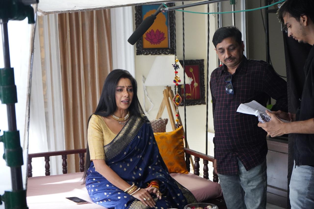 For this latest project, Sajan has teamed up with Rupali Ganguly, one of India's most popular TV stars, known for her powerful performances on the small screen