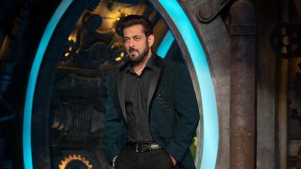 Popular designer and stylist to superstar Salman Khan, Ashley Rebello spoke to mid-day.com's Natasha Coutinho D'souza and revealed his top 5 looks on 'Bigg Boss 16.' Read full story here