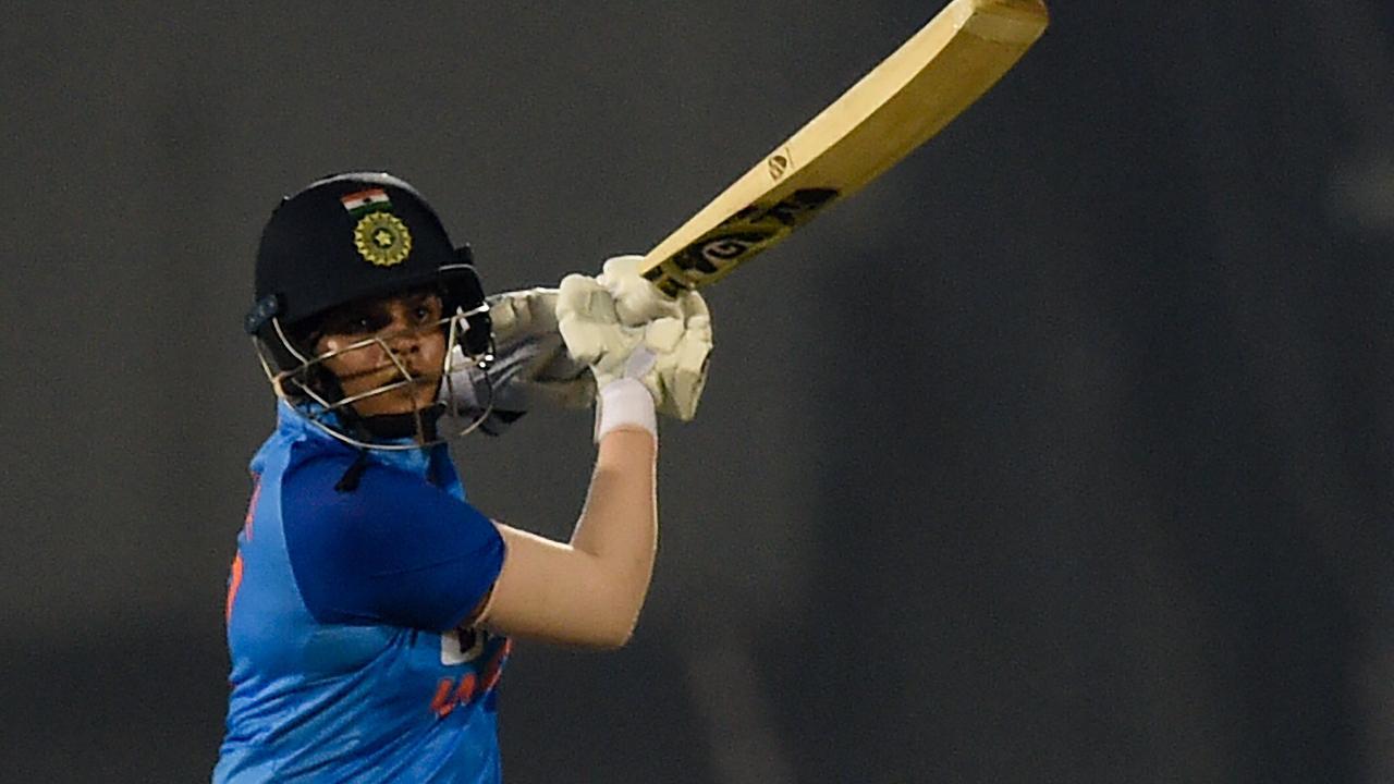 Women's T20 World Cup: Lower-order batting helps Australia beat India in warm-up tie