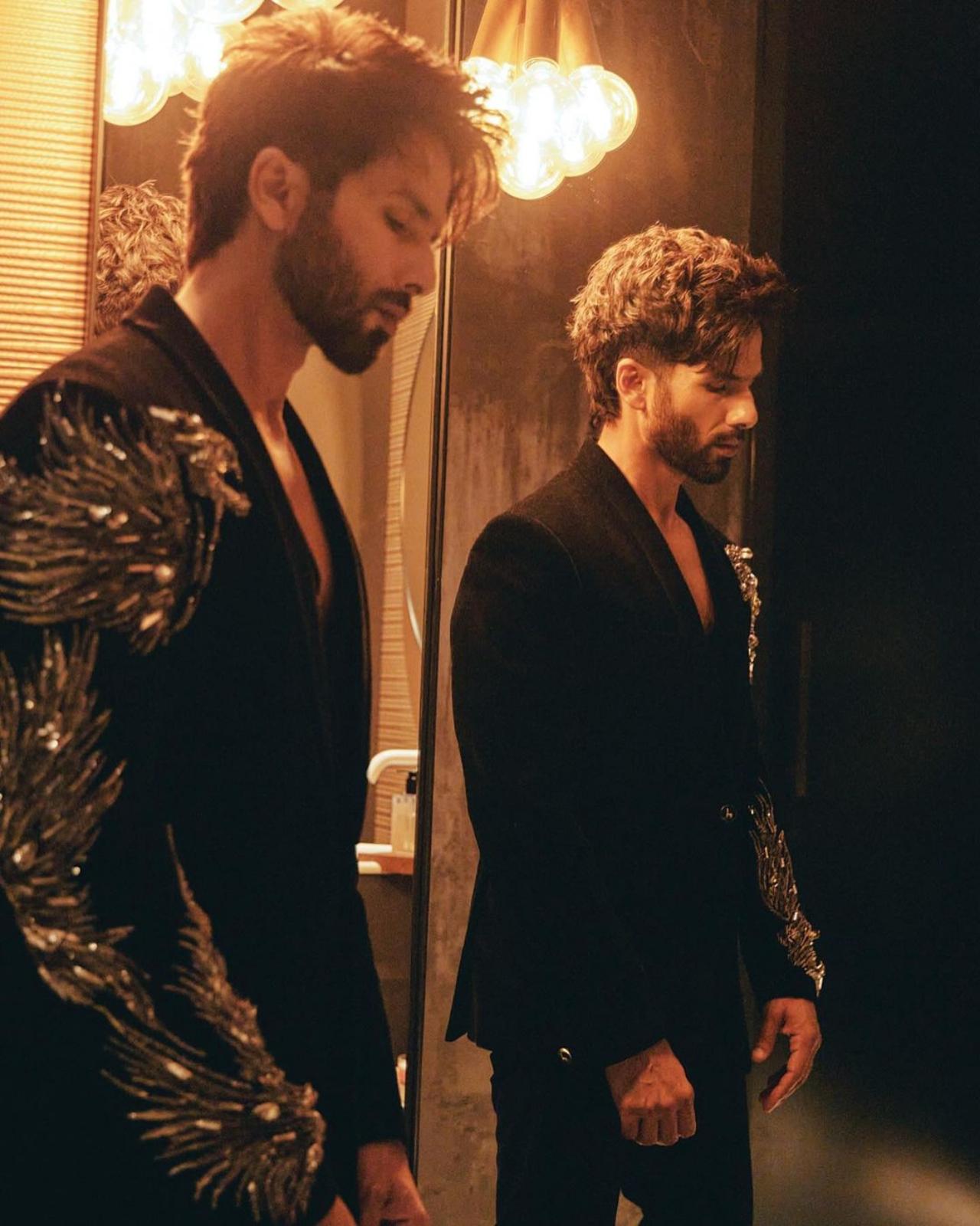 Bollywood actor Shahid Kapoor is not just known for his prominent roles as an actor, but also his swoon-worthy fashion sense. Recently, Kapoor took to his Instagram feed and shared some sizzling photos of his dapper outfit. In the caption, he wrote, 
