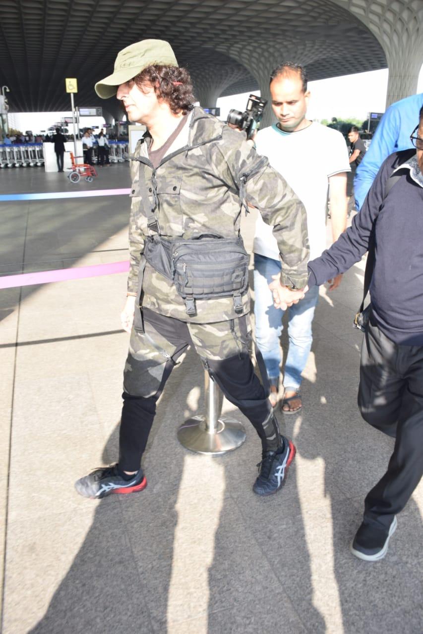 After escaping the unfortunate episode unharmed, on Monday, Nigam reached the Chembur police station late in the night to register an official complaint with the police. 