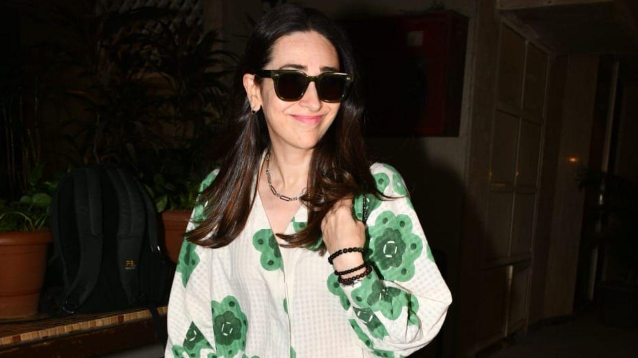 Karisma Kapoor looked elegantly stunning in a floral printed dress. 