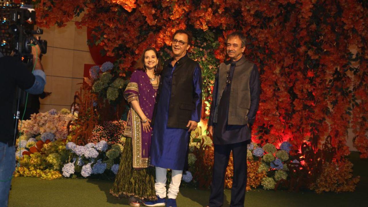 As from Bollywood, one also spotted Vidhu Vinod Chopra, his wife Anupama Chopra and also filmmaker Raju Hirani.