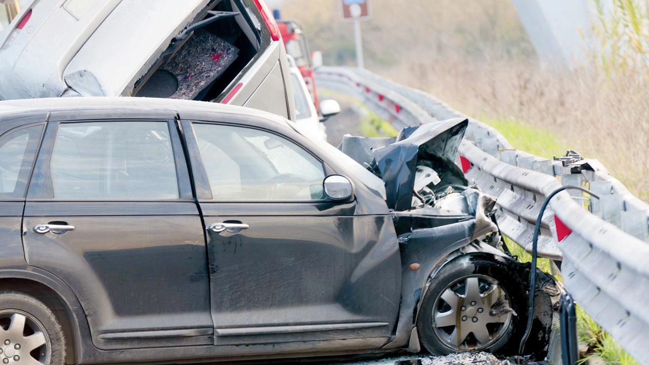 Delhi: Police officer booked for ramming six vehicles with his car