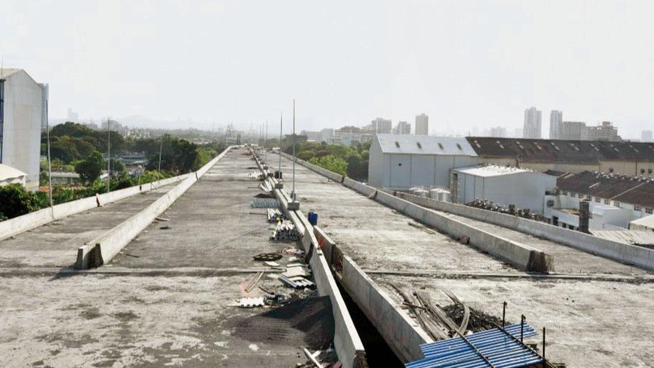 The twin tunnels that run beneath Parsik Hill