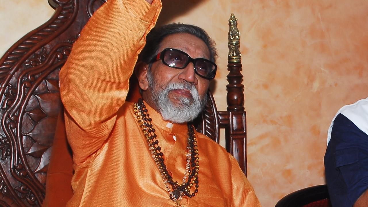 It is said that Balasaheb started his weekly magazine 'Marmik' on August 13, 1960, in which he raised many social issues and about non-Marathis. Balasaheb Thackeray focused the magazine's content on the hardships of the Marathi common man. He wrote about unemployment and the influx of migrants into Maharashtra.