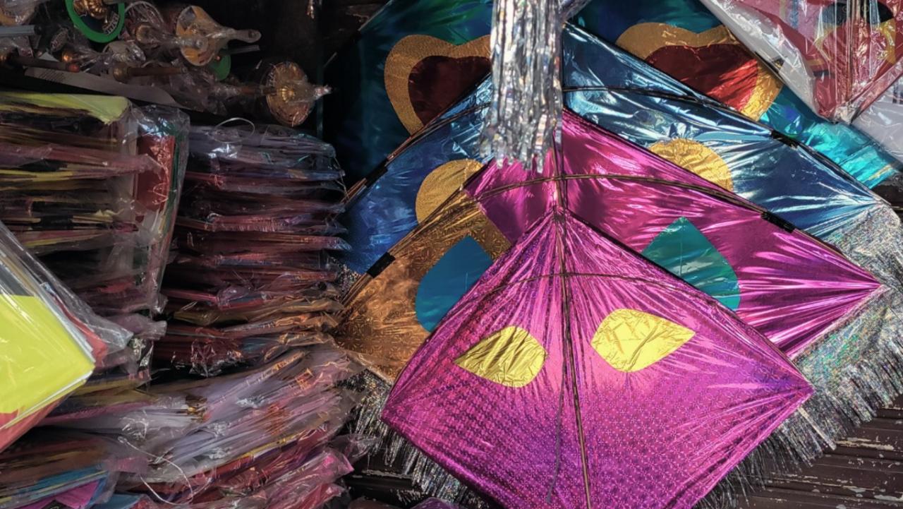 Bandra kite-maker Ahmed Qazi has making and selling kites since 1979, when he joined the business with his father and elder brother. This is 27 years after his grandfather, who came to Mumbai in 1930 from Agra, started the business. Photo Courtesy: Nascimento Pinto