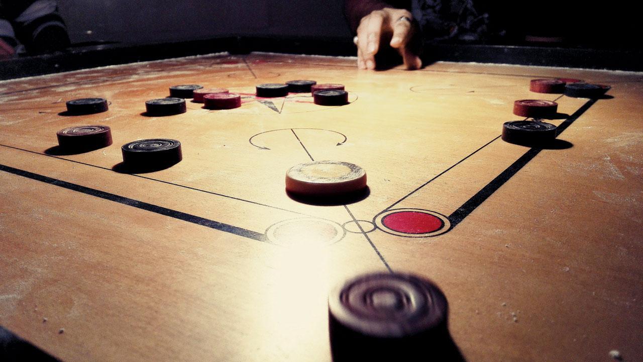 Senior Mumbaikars on their love of carrom, and expert tips