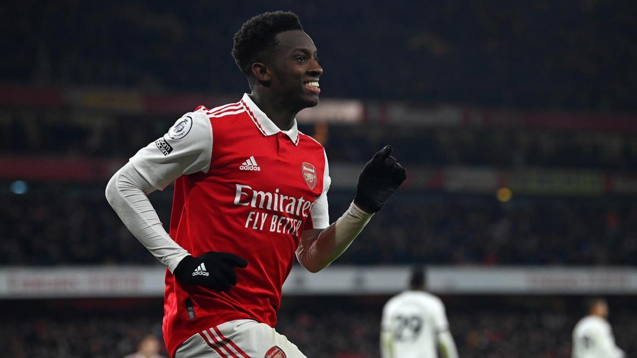 Arsenal beat Manchester United to make EPL title statement