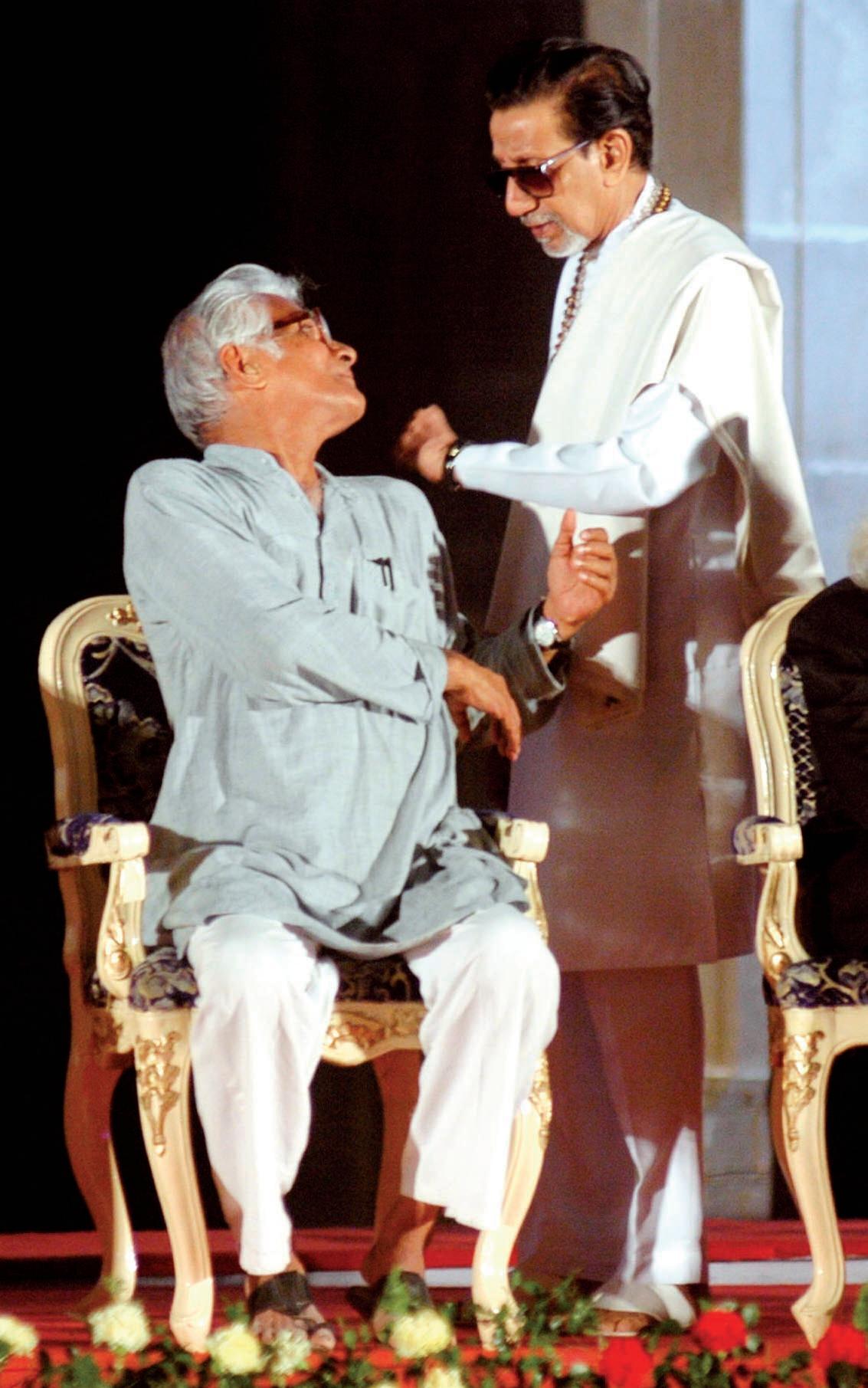 Former defence minister George Fernandes and Bal Thackeray at the launch of Raj Thackeray's coffee table book name 'Bal Keshav Thackeray: The Photobiography' File Photo: Ashish Raje