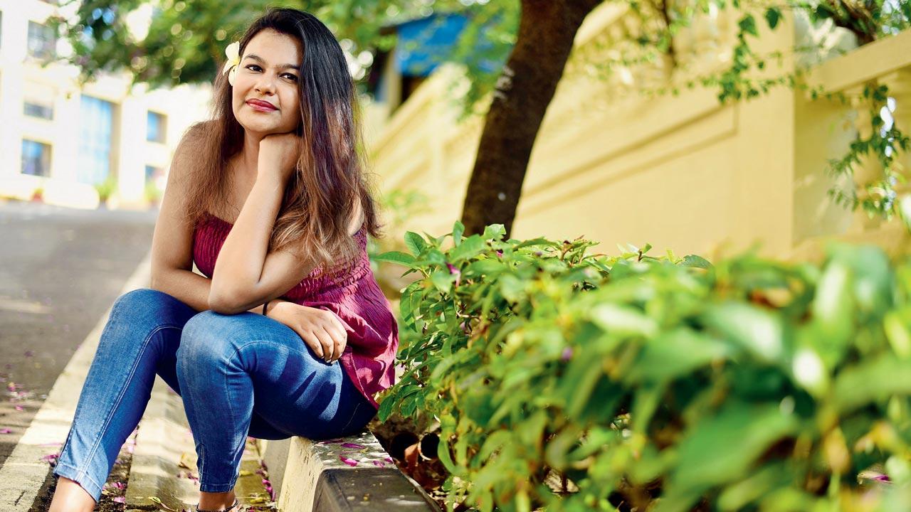For Madh Island-based freelance writer Yashnashree, a potential partner who seeks therapy is in fact, a green flag. “It shows that the person is invested in their growth and is working on their trauma,” she says, adding that it also means that she won’t have to bear the burden of being their unpaid therapist. Pic/Nimesh Dave