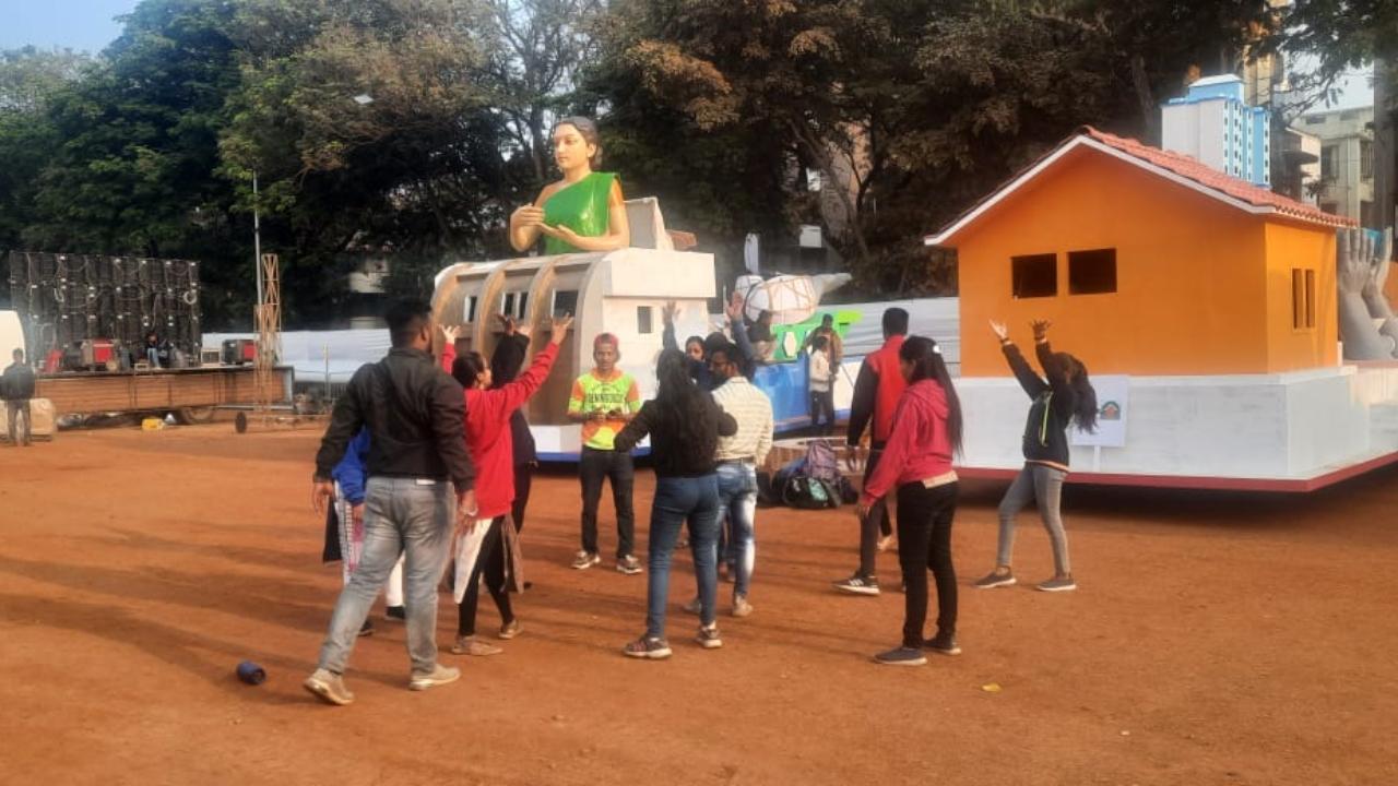 Republic Day represents India's transition to self-governance and the adoption of a democratic system.  Various educational institutes and housing societies organises cultural programs to celebrate Republic Day with pride and showcase the unity of diverse Indian culture