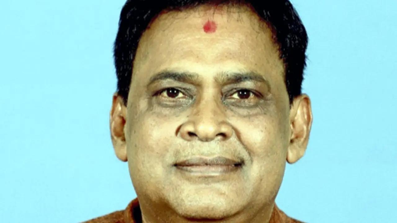 Odisha govt to accord state honour to deceased minister