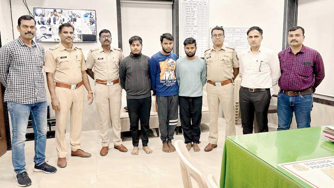 Mumbai: Three held for duping man of Rs 1.09 lakh in KYC racket